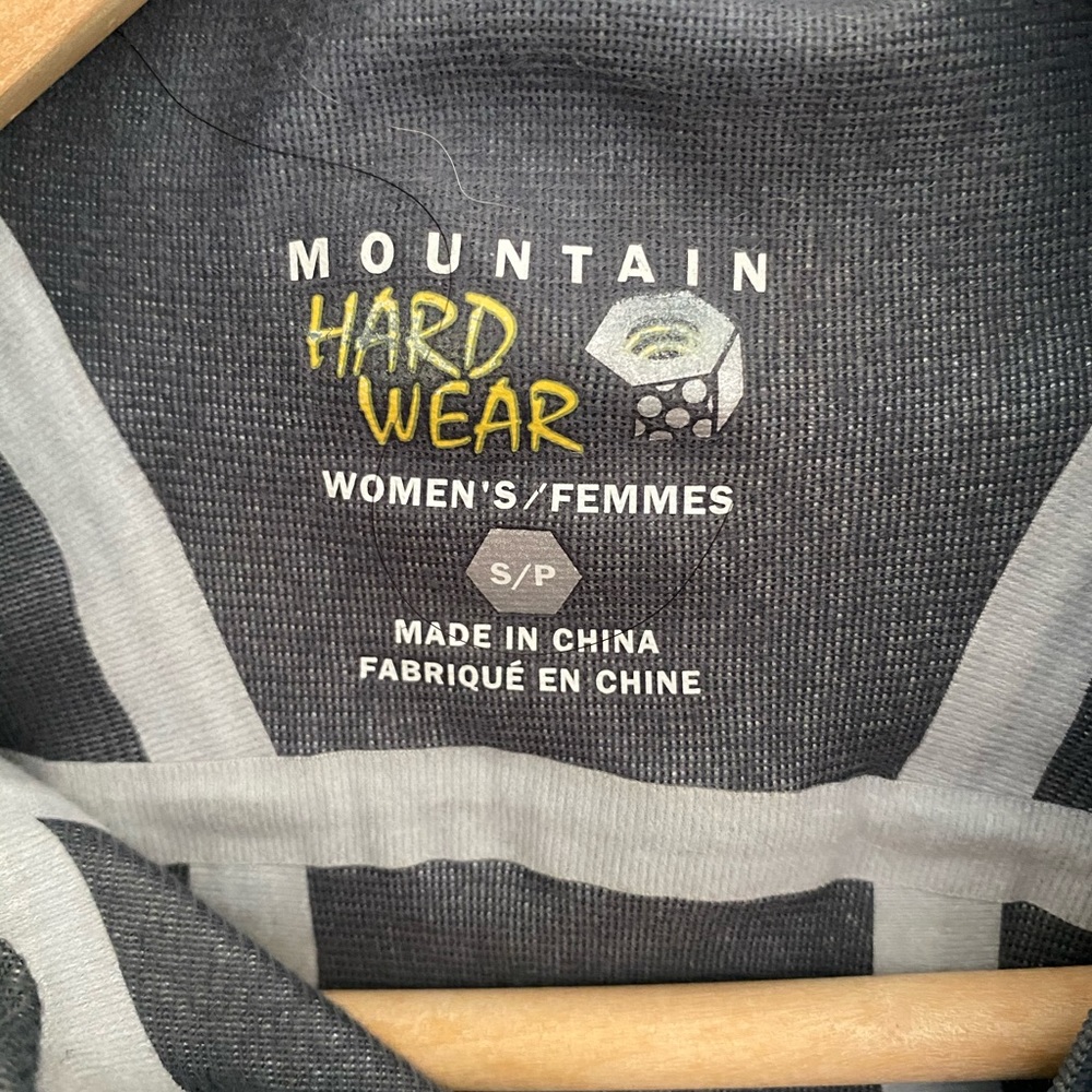 Mountain Hardwear wind stopper shell/jacket - Picture 3 of 15